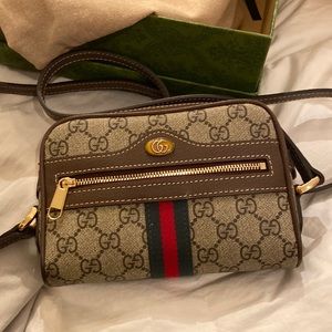 Gucci Crossbody bag in GG monogram
